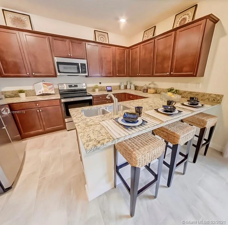 10861 W 32nd Ln # 10861, Hialeah FL 33018