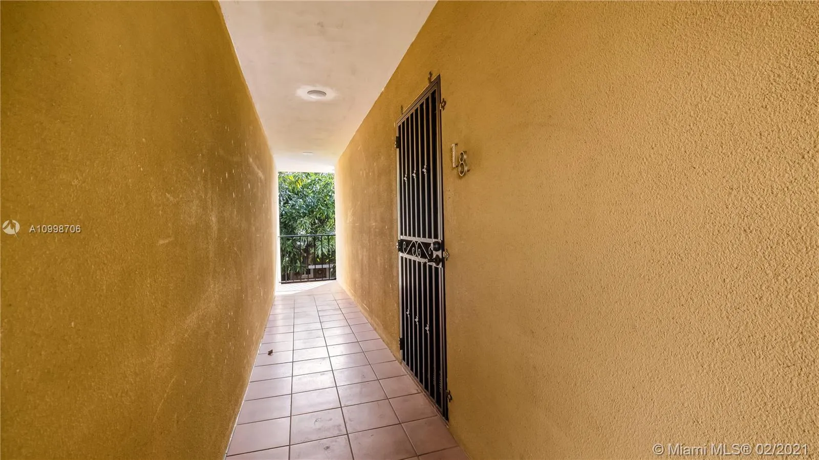 4390 W 12th Ln # 18B, Hialeah FL 33012