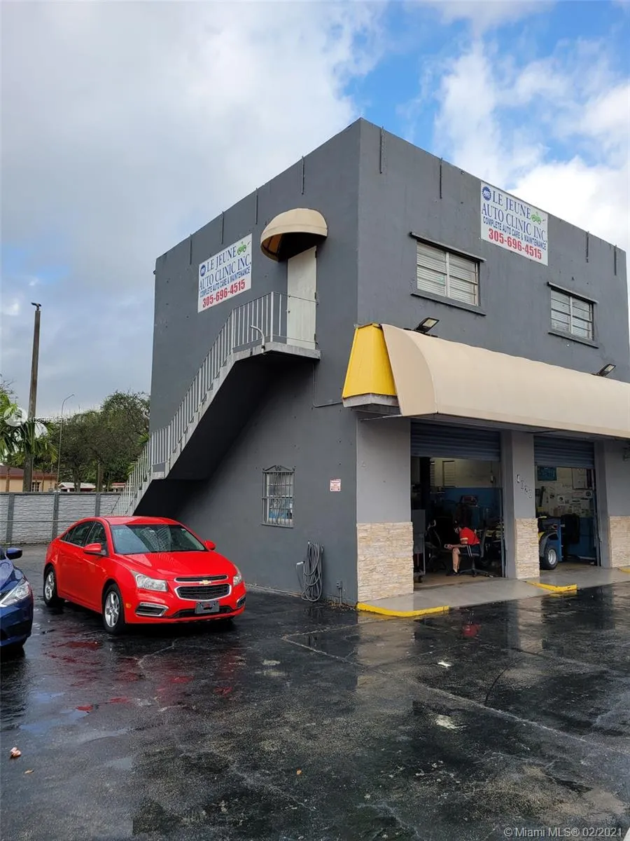 4010 E 8th Ave, Hialeah FL 33013