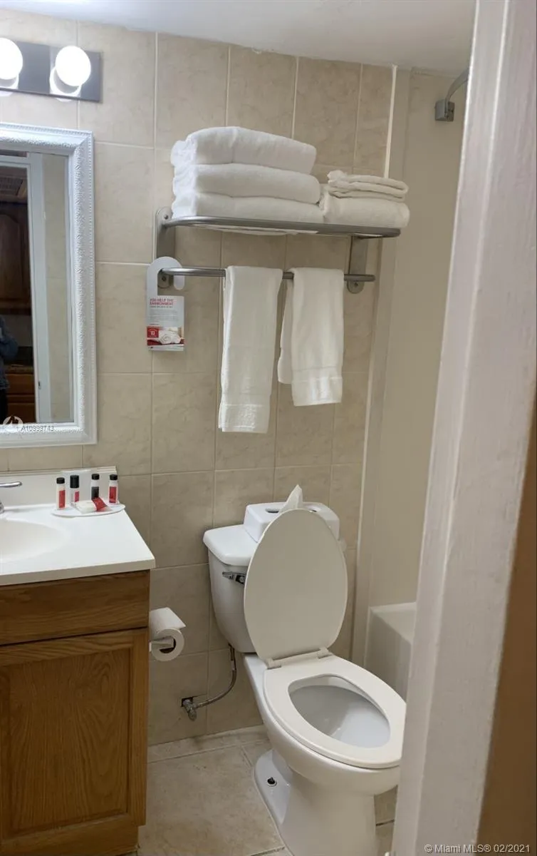 19201 Collins Ave # 1022, Sunny Isles Beach FL 33160