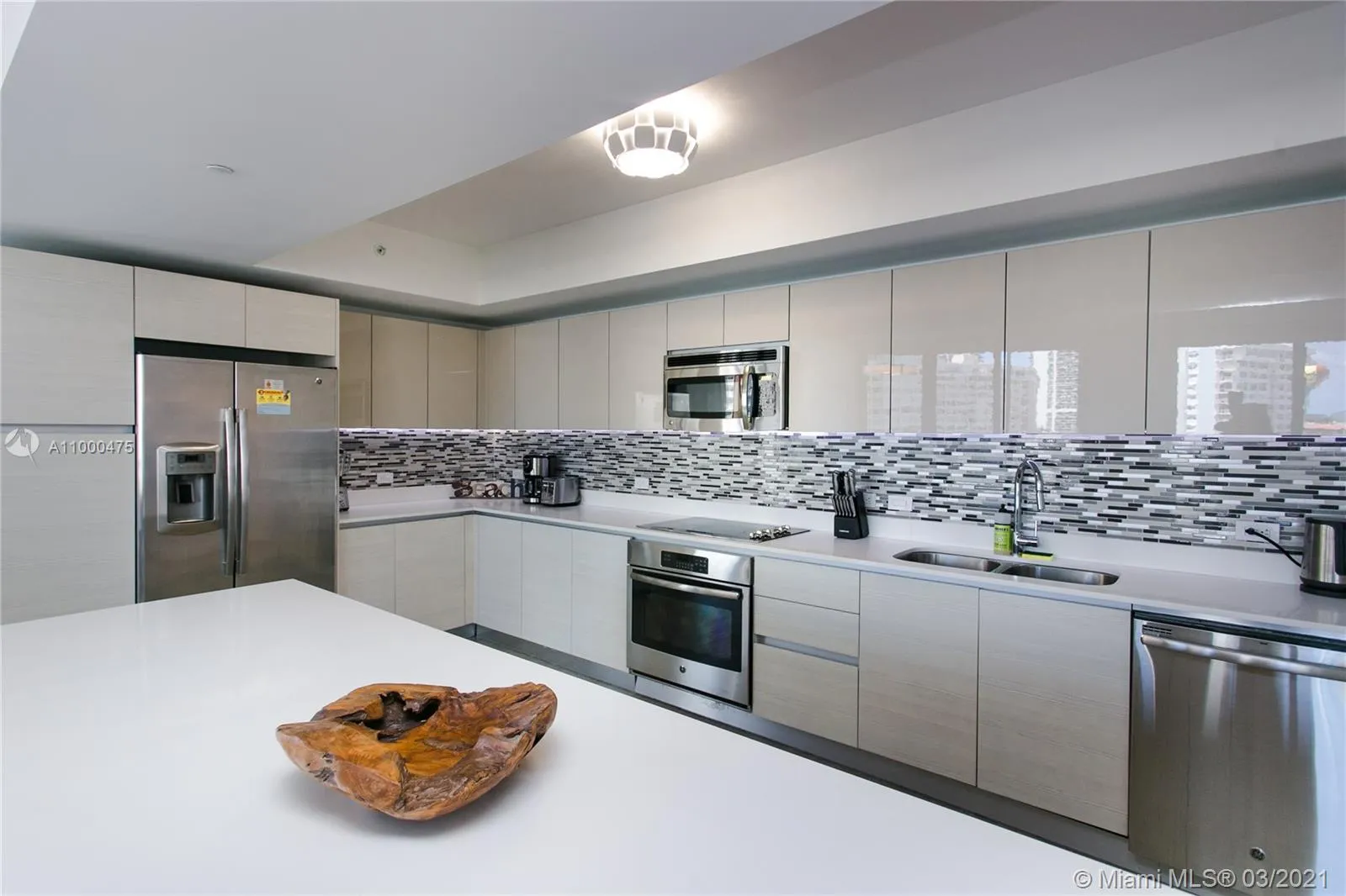 2600 E Hallandale Beach Blvd, Hallandale Beach FL 33009