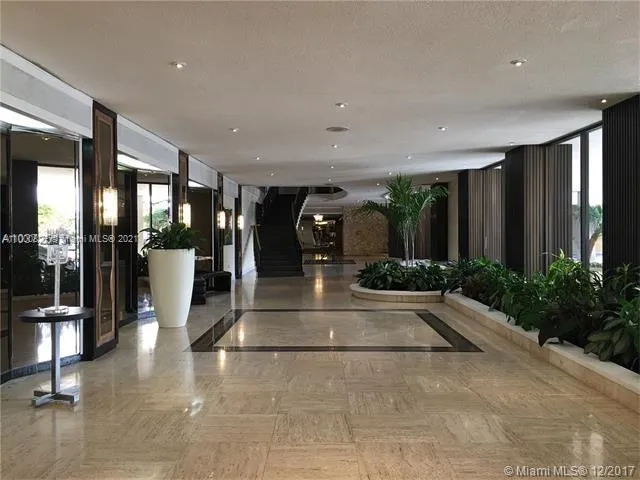 5555 Collins Ave # 6L, Miami Beach FL 33140