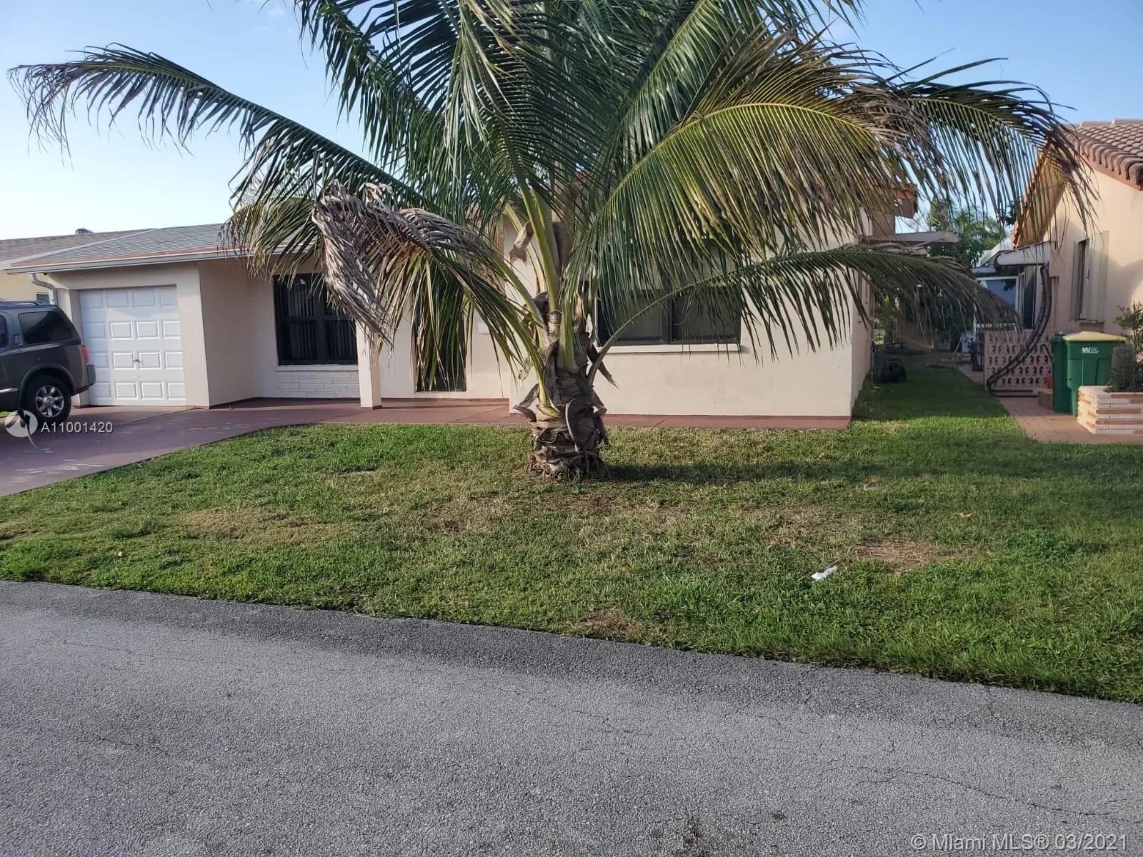 2 bedroom 1 bath for sale at 7307 NW 59th St, Tamarac FL 33321