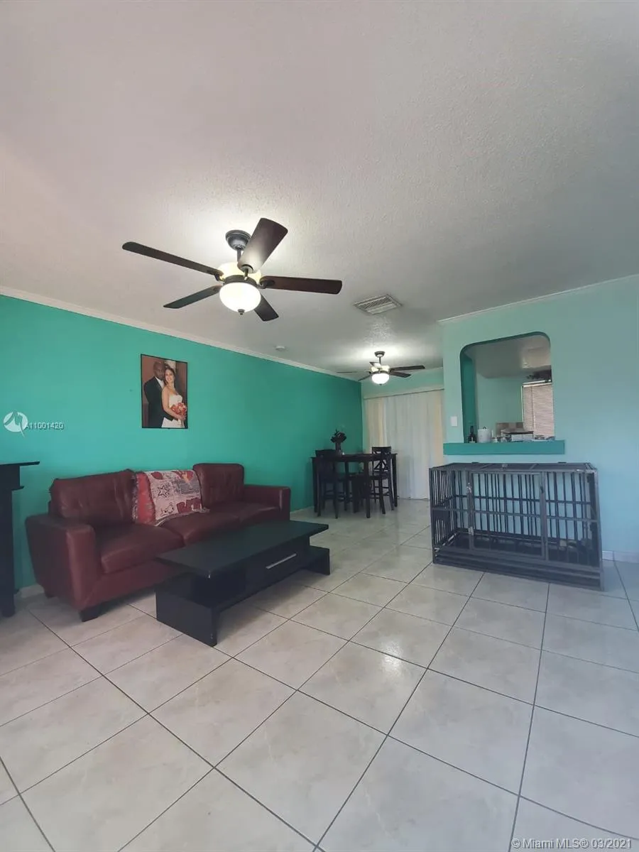 7307 NW 59th St, Tamarac FL 33321
