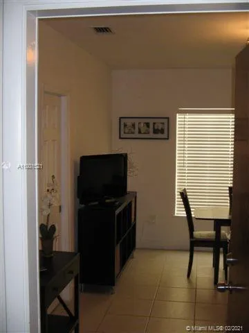 936 Pennsylvania Ave # 202, Miami Beach FL 33139