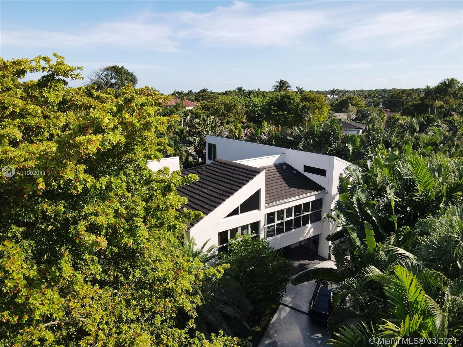 144 N Prospect Dr, Coral Gables FL 33133