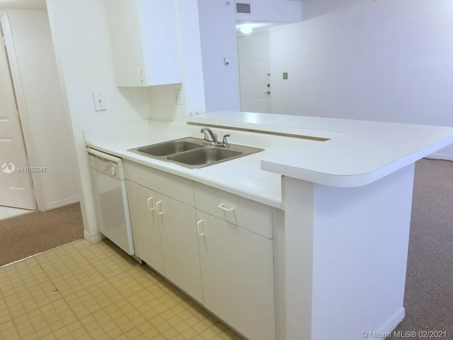 1 bedroom 1 bath for rent at 2600 S University Dr # 218, Davie FL 33328