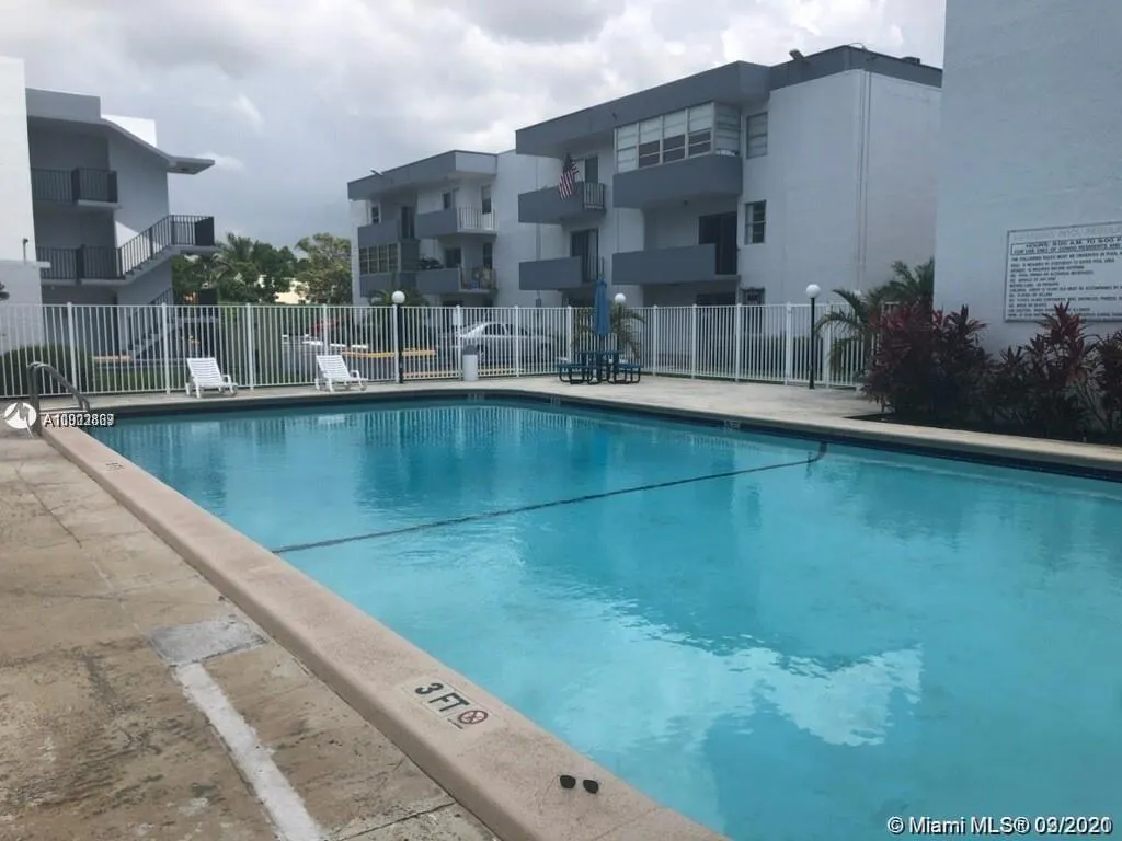 2 bedroom 1 bath for sale at 1800 SW 25th St # 2305, Miami FL 33133