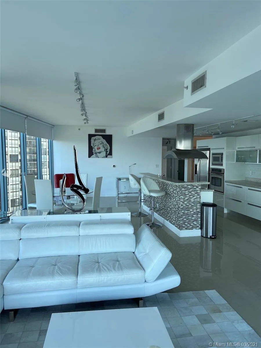 601 NE 36th St # 812, Miami FL 33137