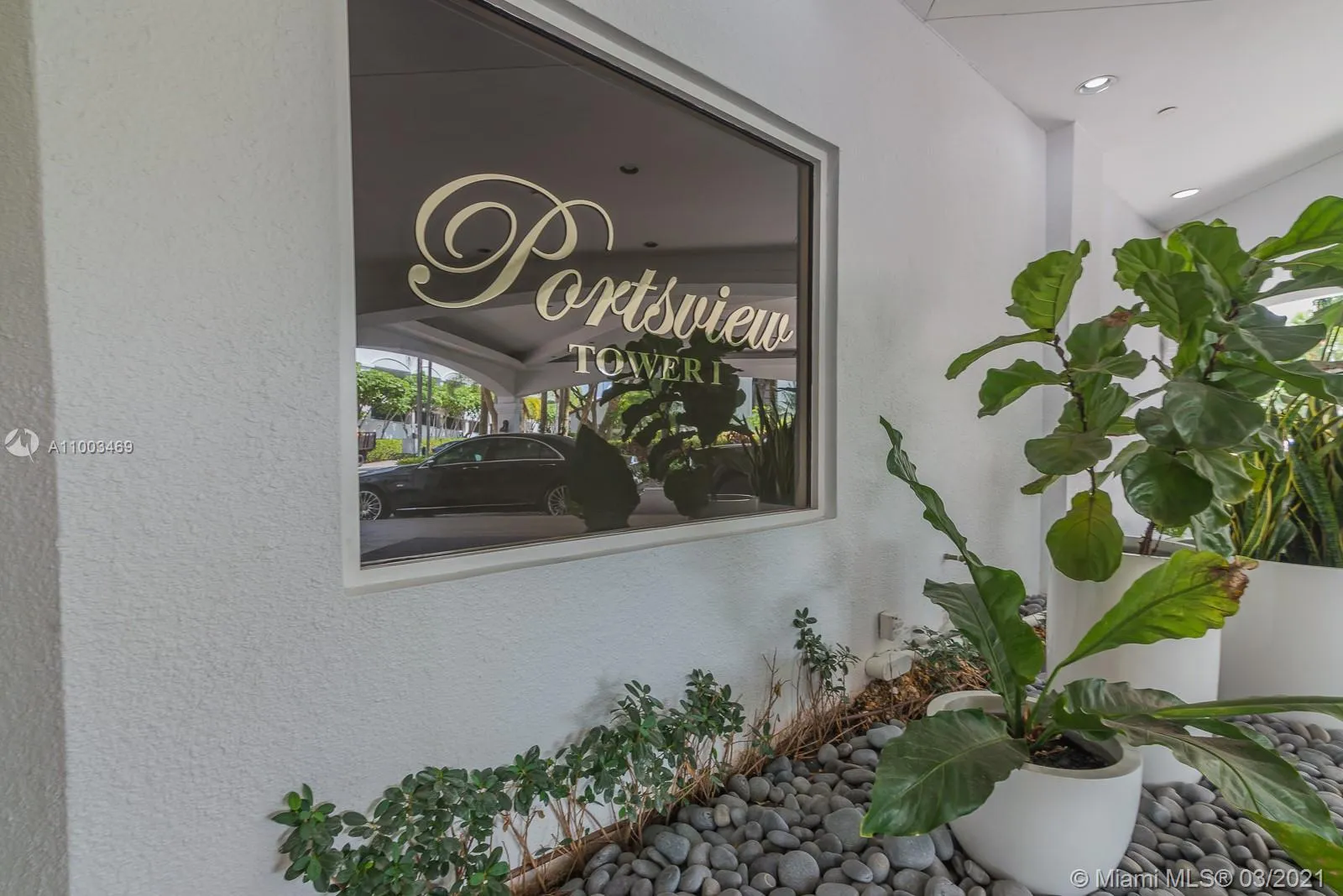 3610 Yacht Club Dr # 912, Aventura FL 33180