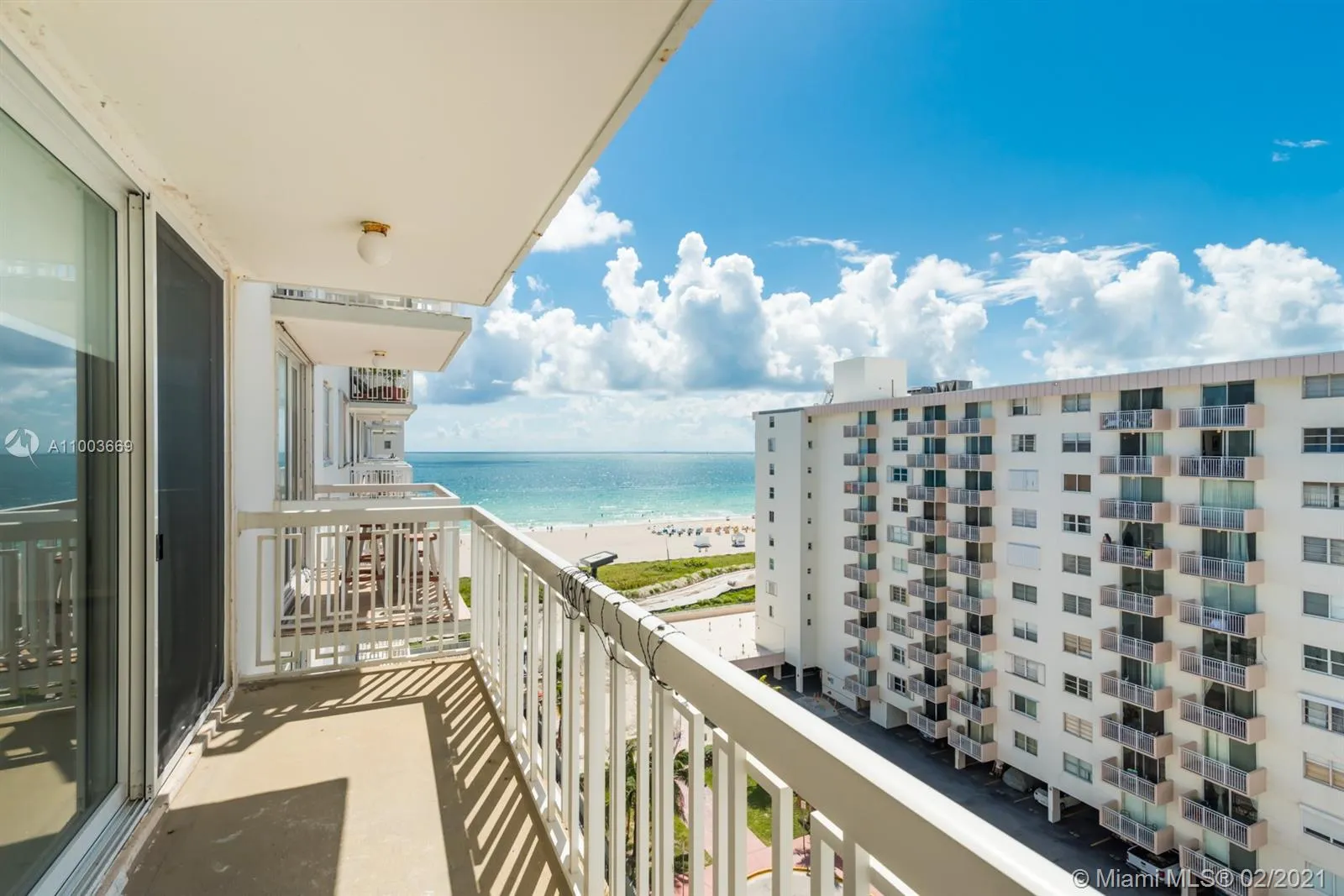 2 bedroom 1 bath for sale at 401 Ocean Dr # 1008, Miami Beach FL 33139