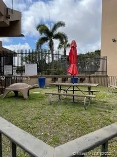 870 NW 87th Ave # 103, Miami FL 33172