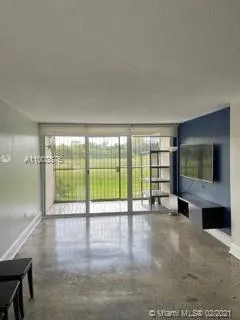 870 NW 87th Ave # 103, Miami FL 33172