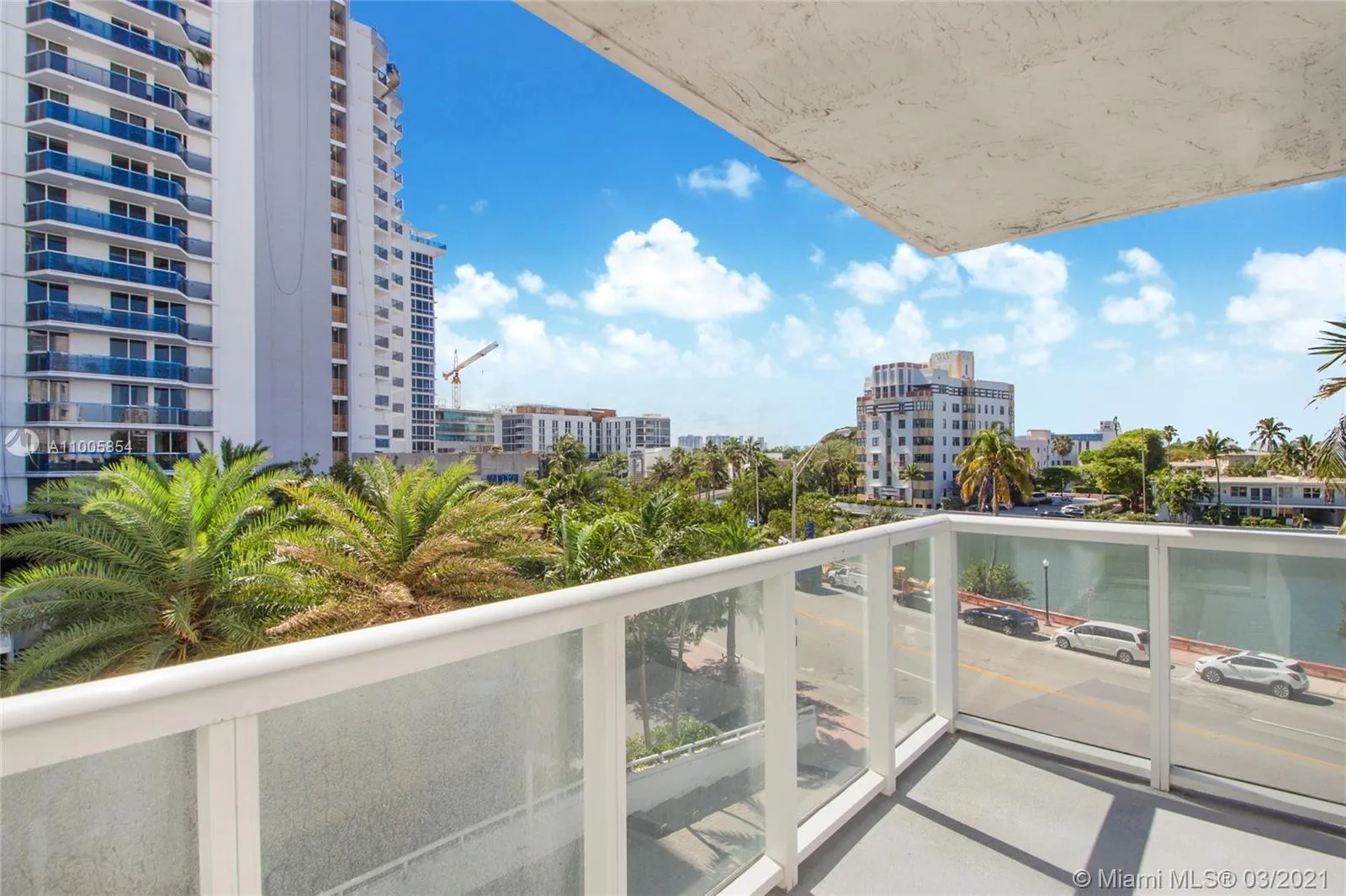2457 Collins Ave # 408, Miami Beach FL 33140