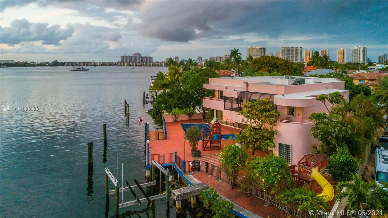 16400 NE 29th Ave, North Miami Beach FL 33160