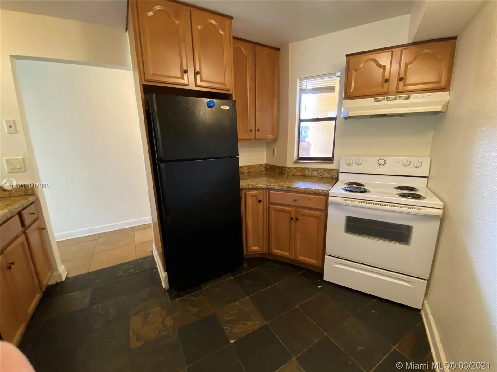 3 bedroom 2 bath for sale at 9000 NW 28th Dr # 204, Coral Springs FL 33065