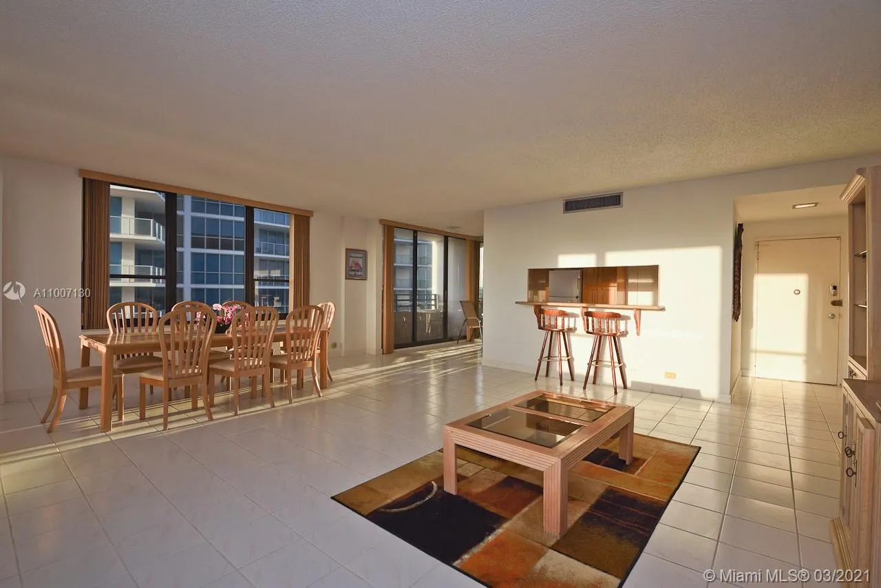 3505 S Ocean Dr # 905, Hollywood FL 33019