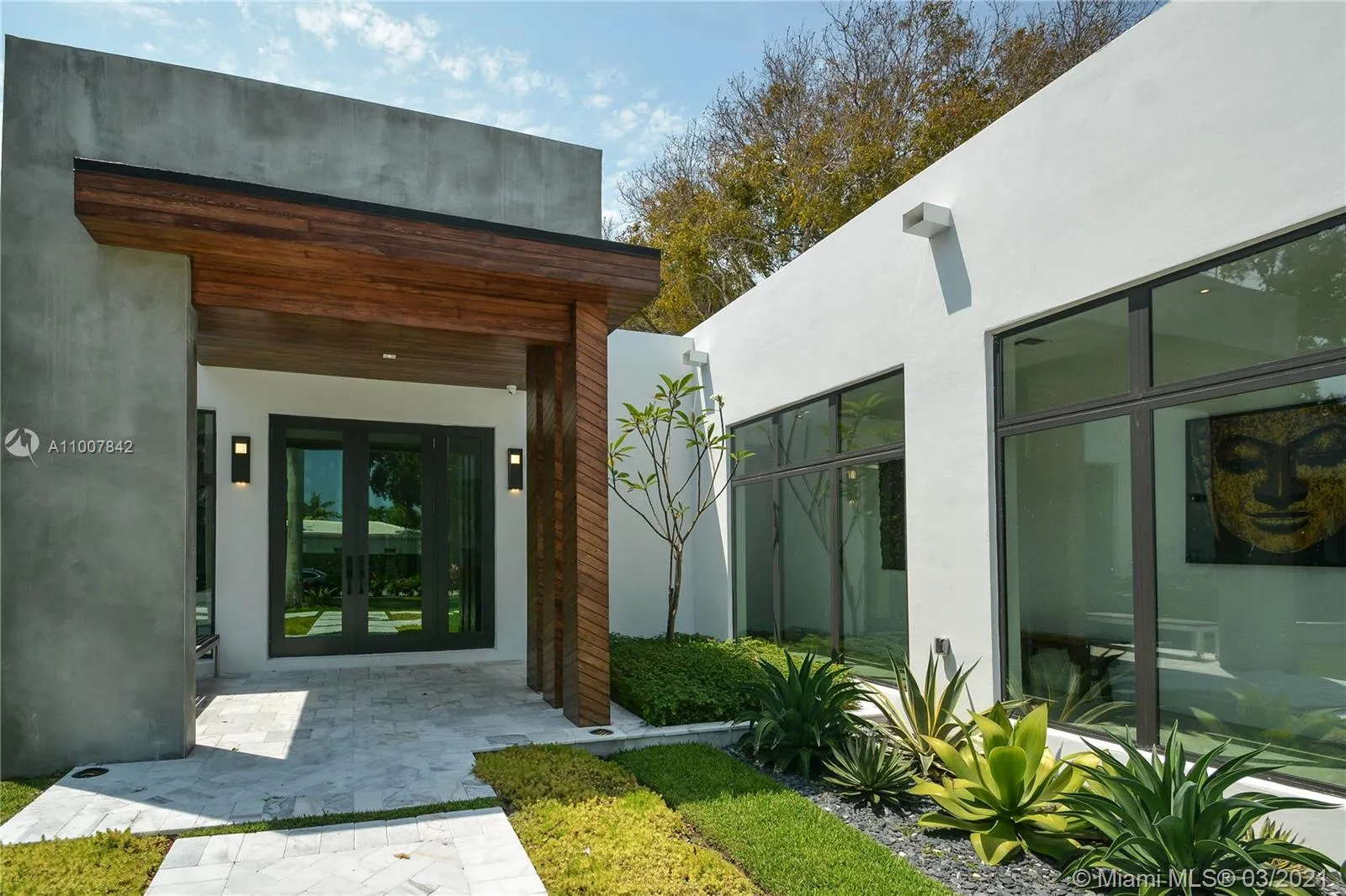 560 Bay Point Rd, Miami FL 33137