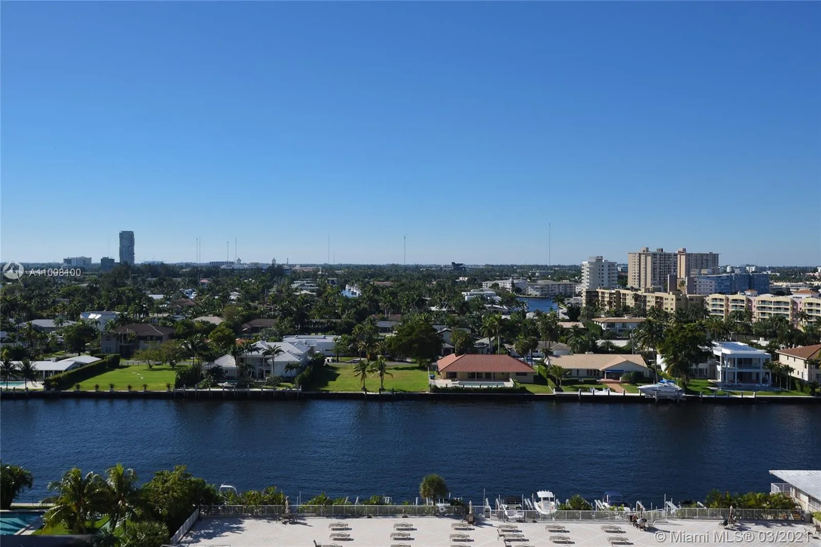3 bedroom 2 bath for sale at 1985 S Ocean Dr # 10E, Hallandale Beach FL 33009