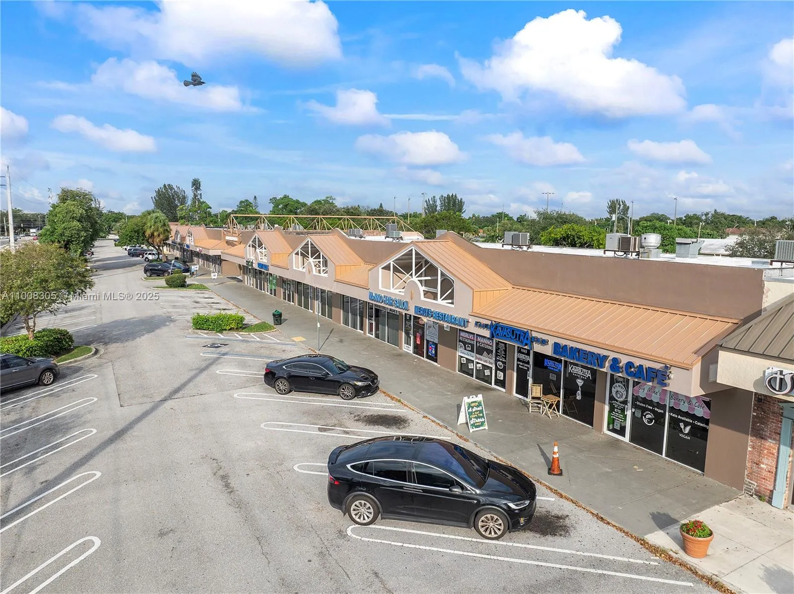 7891-8021 W SAMPLE RD, Coral Springs FL 33065