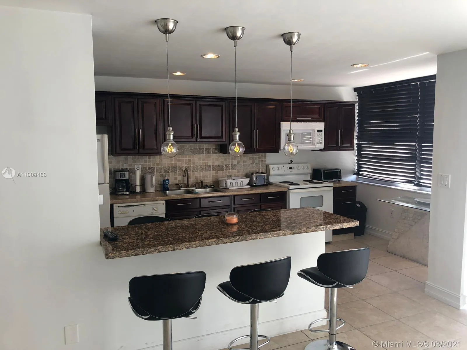 18031 Biscayne Blvd # 201, Aventura FL 33160