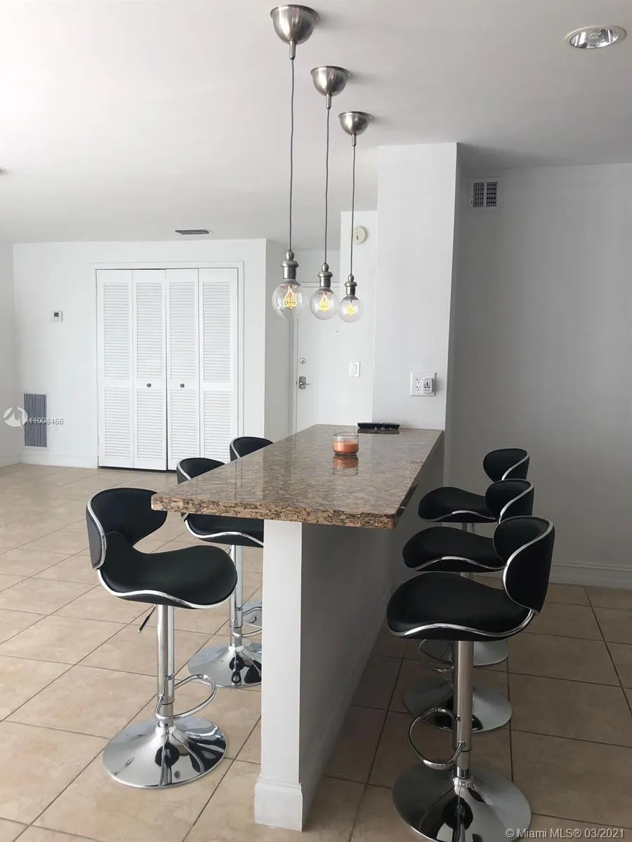 18031 Biscayne Blvd # 201, Aventura FL 33160