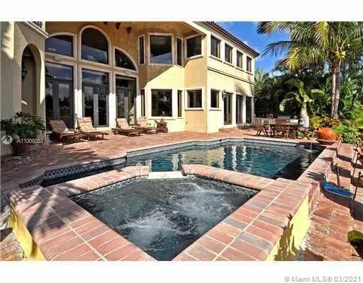 324 Coconut Isle Dr, Fort Lauderdale FL 33301
