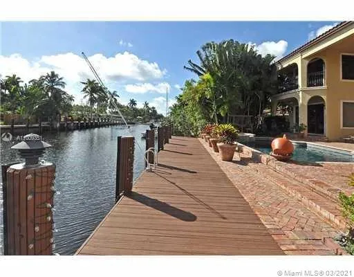 324 Coconut Isle Dr, Fort Lauderdale FL 33301