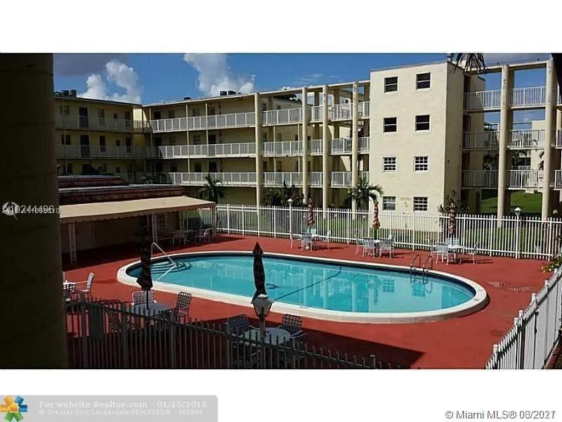 2800 NW 56th Ave # H207, Lauderhill FL 33313