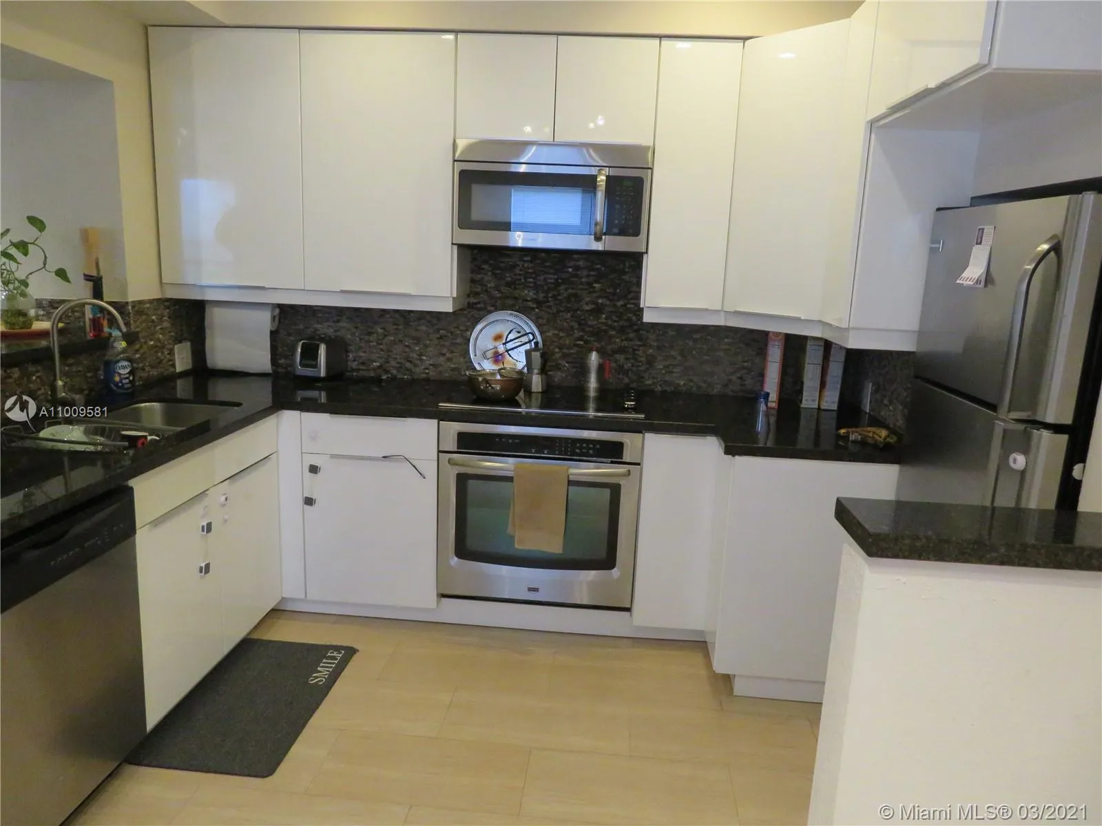 3 bedroom 2 bath for rent at 618 86th St # 618, Miami Beach FL 33141
