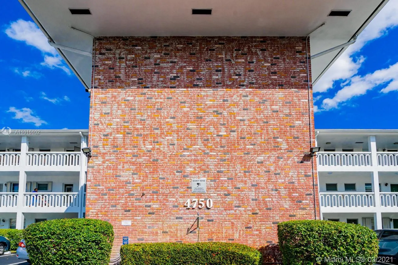 4750 NW 10th Ct # 308, Plantation FL 33313