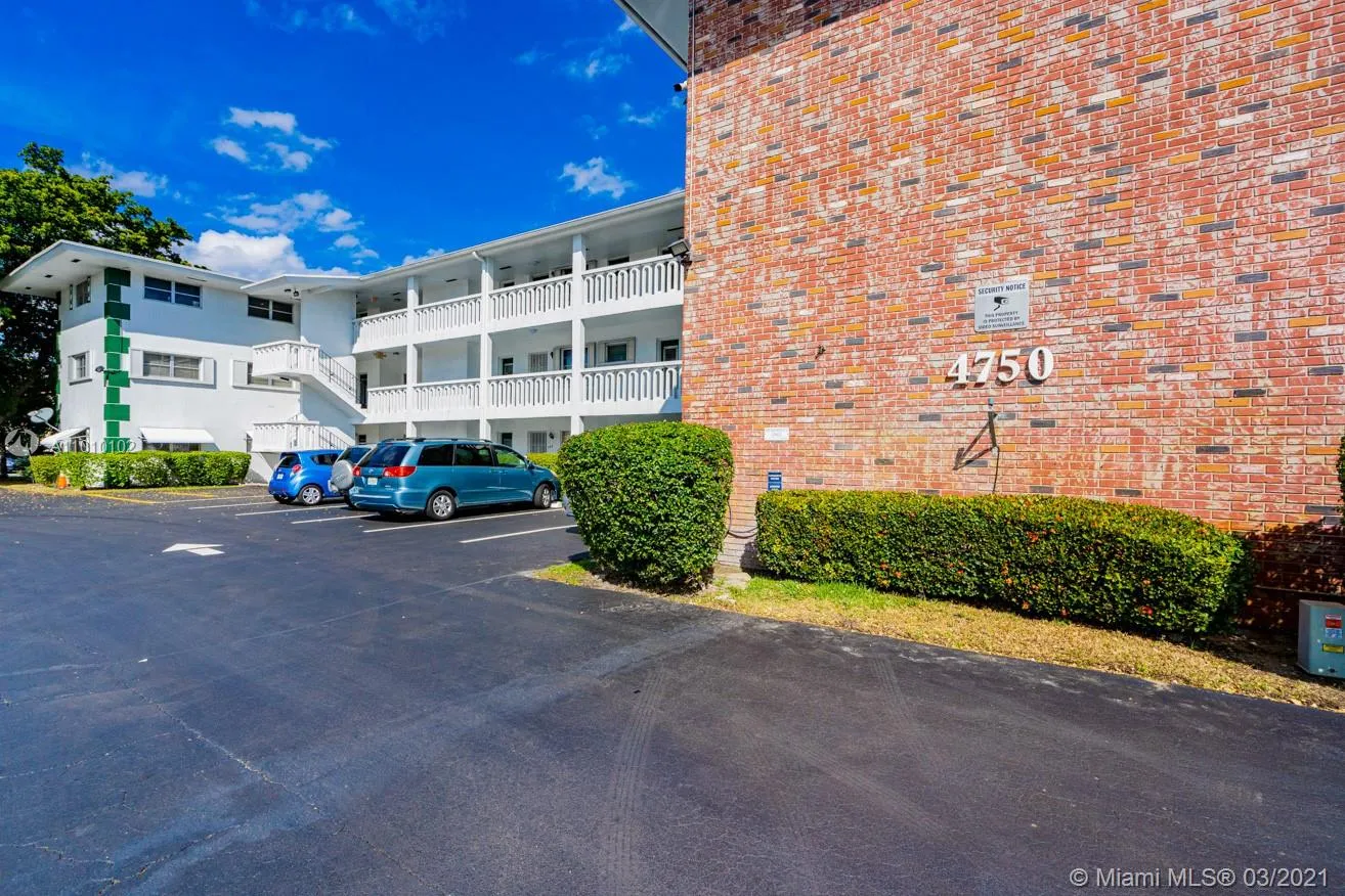 4750 NW 10th Ct # 308, Plantation FL 33313