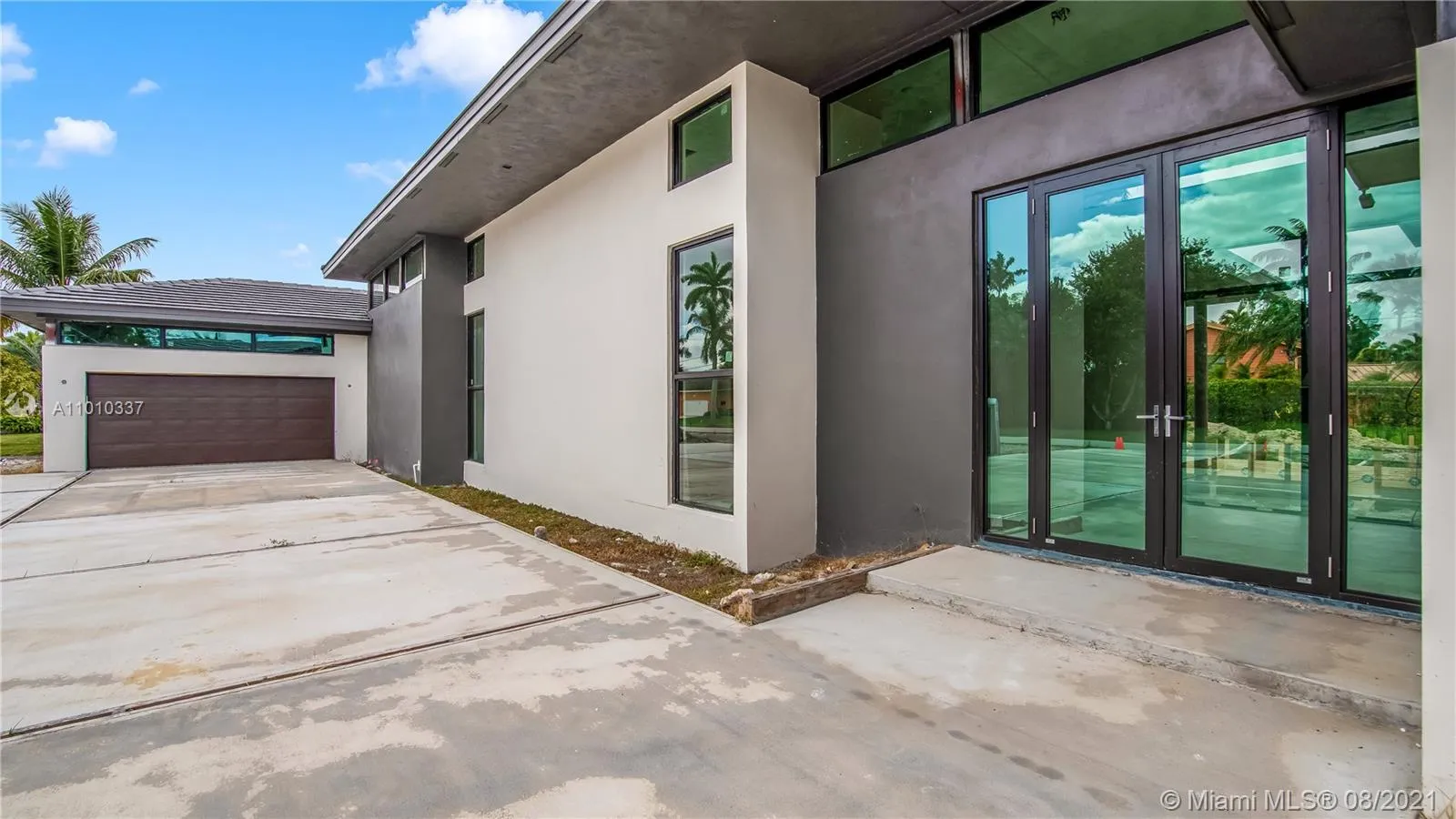 11911 NW 2nd St, Plantation FL 33325