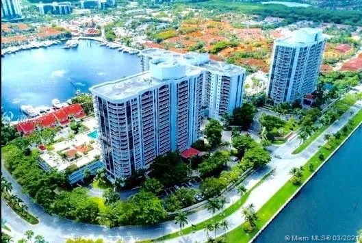 3640 Yacht Club Dr # 607, Aventura FL 33180