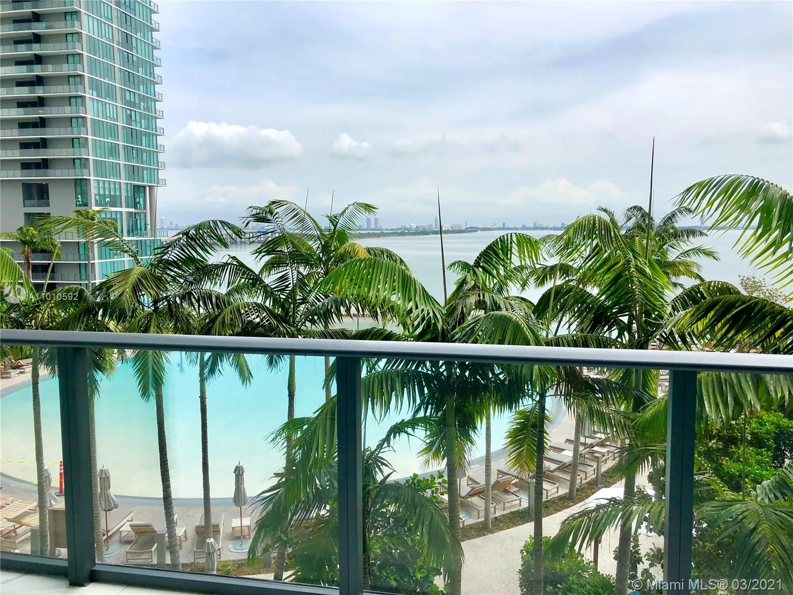 2 bedroom 3 bath for sale at 480 NE 31 ST # 705, Miami FL 33137