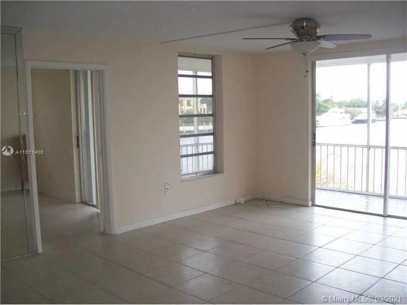 2980 Point East Dr # D305, Aventura FL 33160
