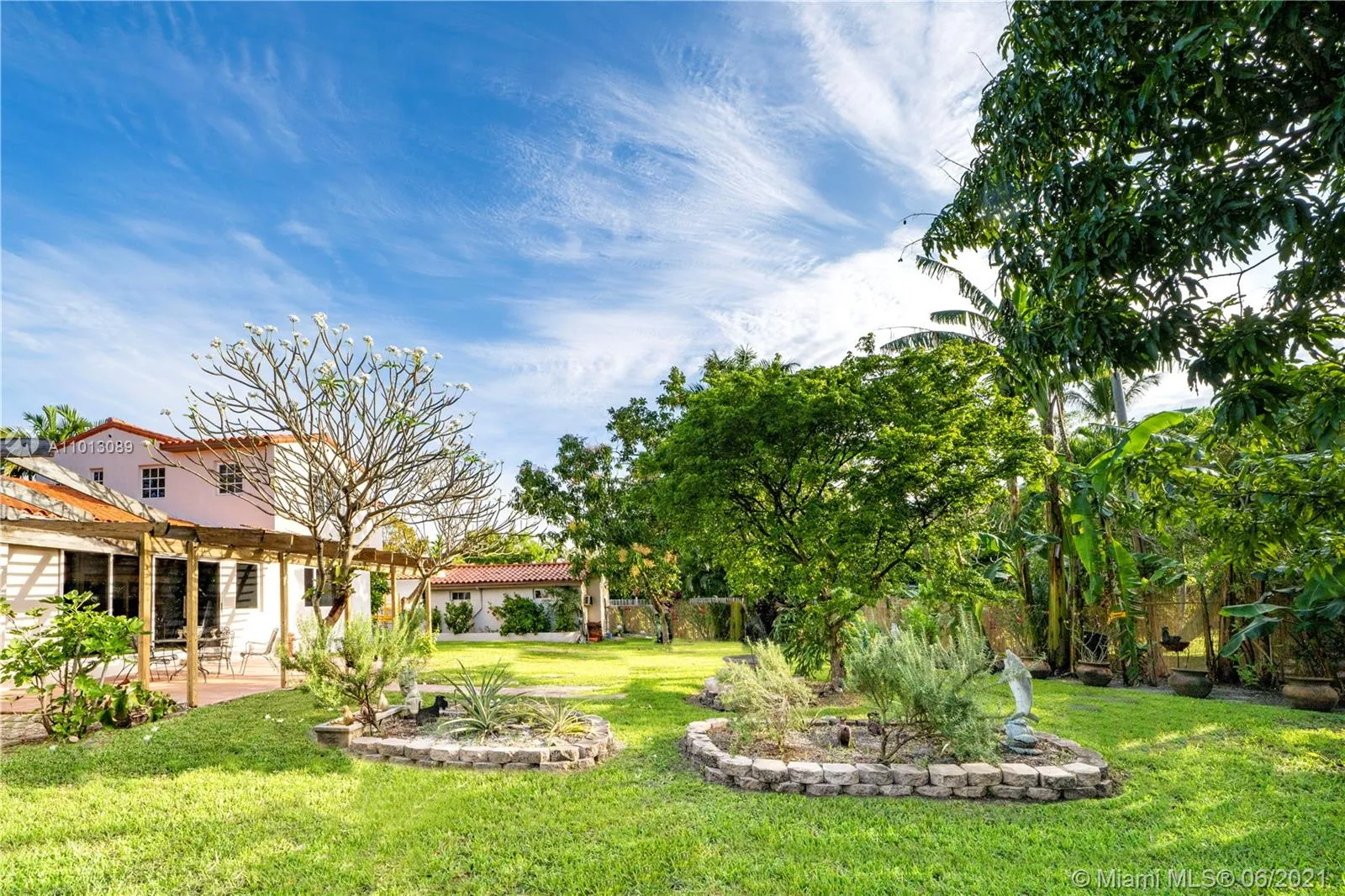 5149 Alton Rd, Miami Beach FL 33140