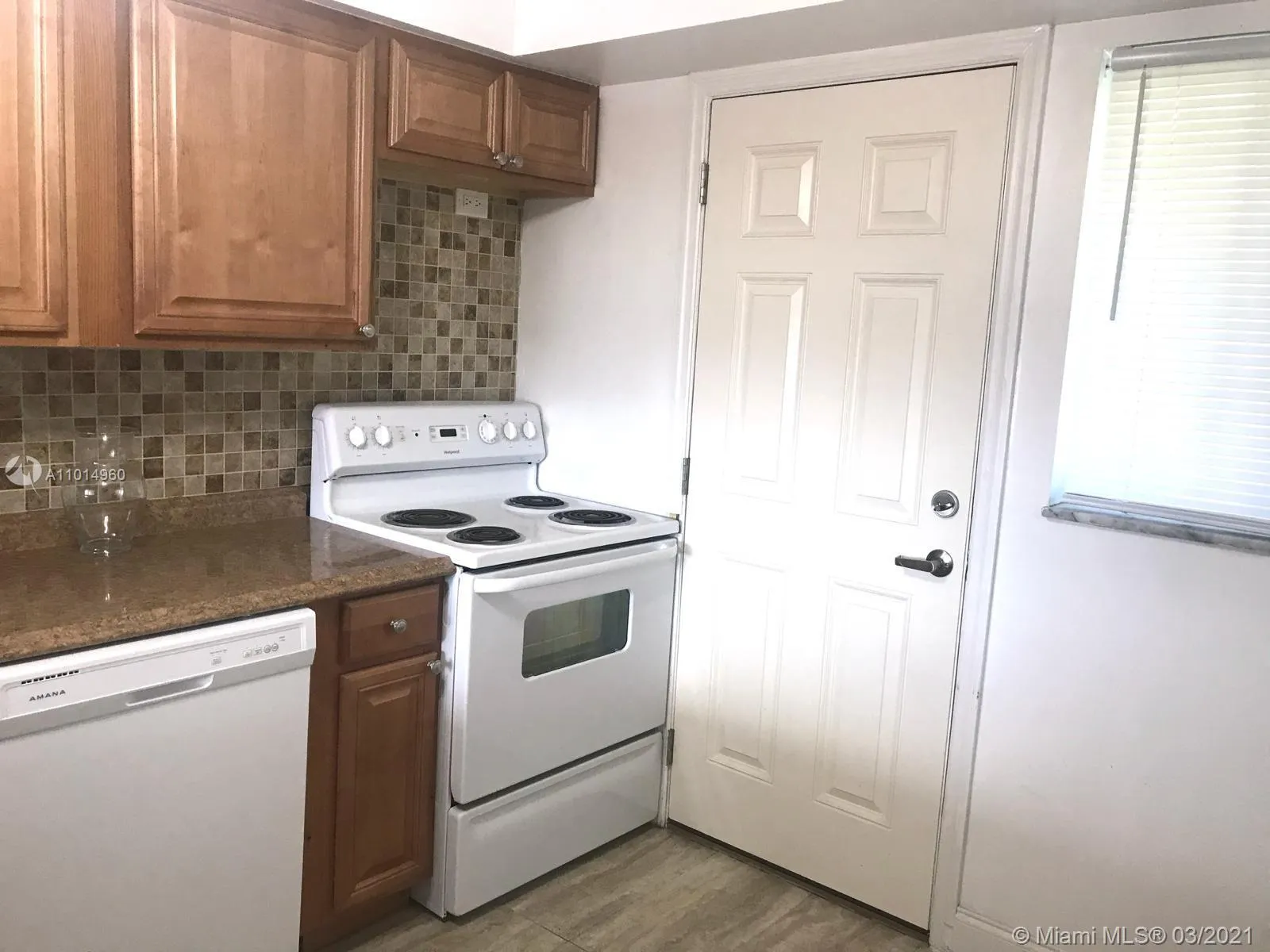 1170 NE 191st St # 24, Miami FL 33179