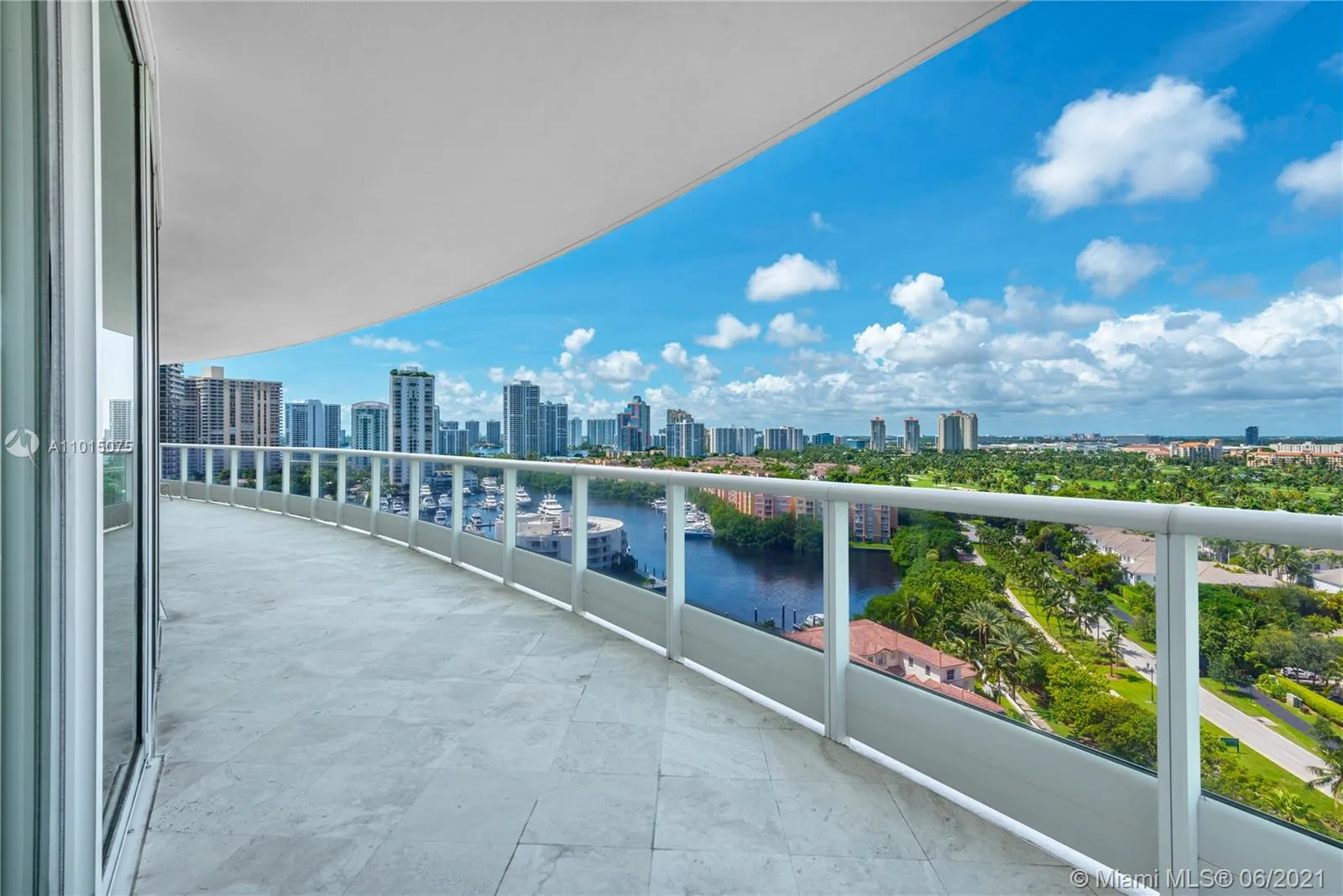 2 bedroom 3 bath for sale at 19955 NE 38th Ct # 1701, Aventura FL 33180