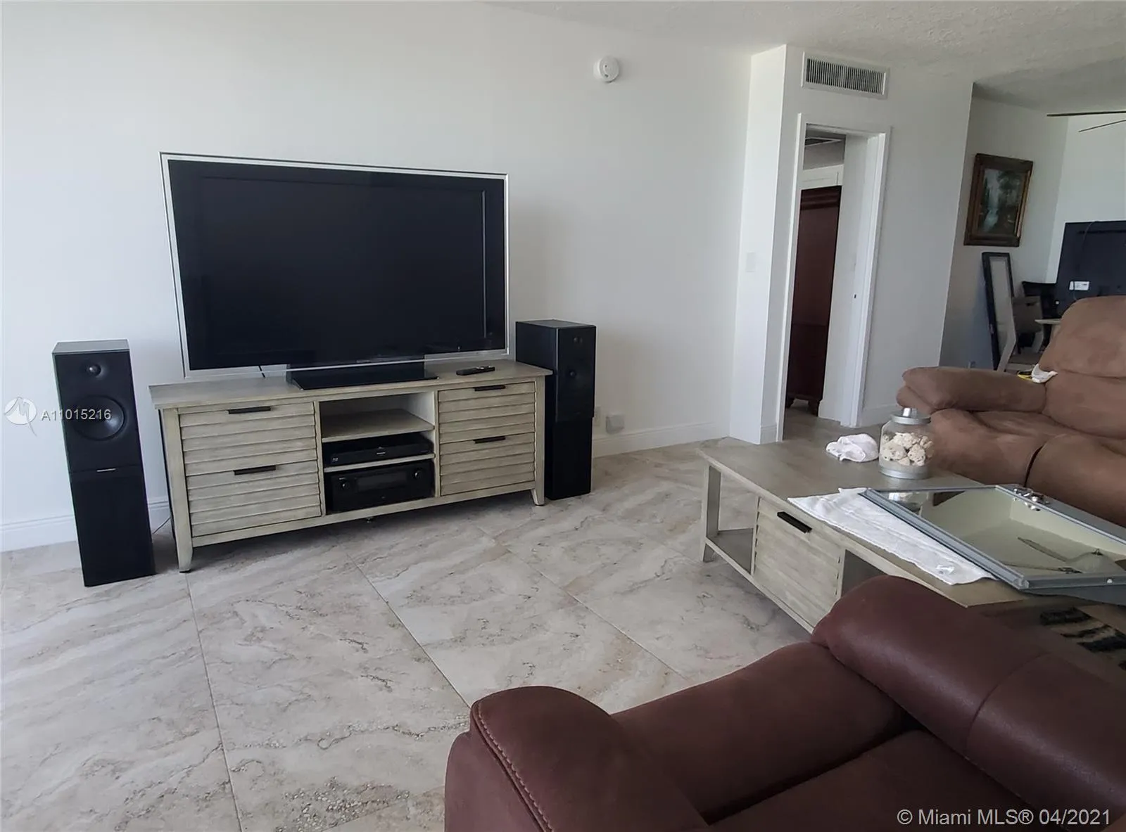 3140 S Ocean Dr # 305, Hallandale Beach FL 33009