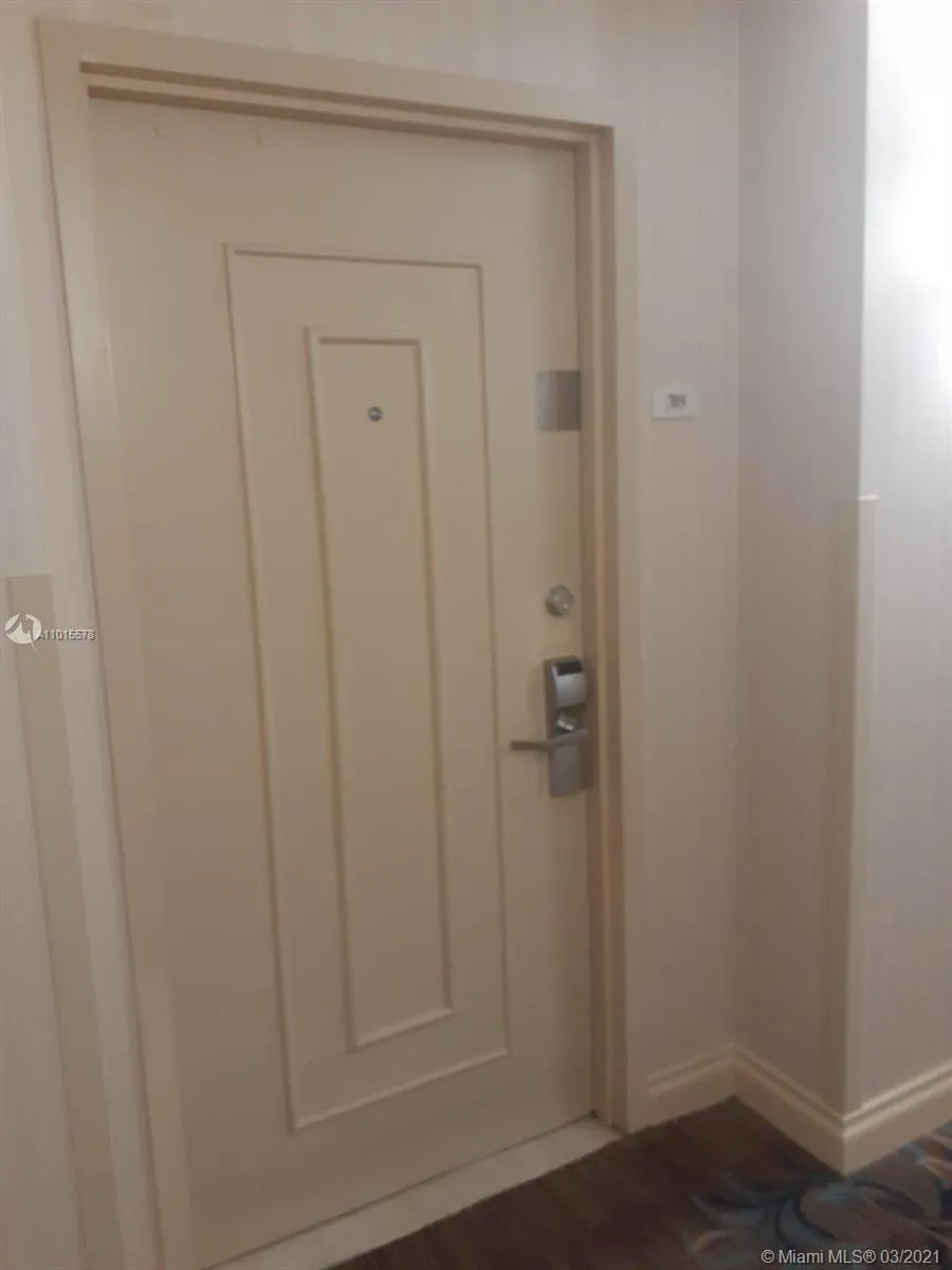 1 bedroom 1 bath for rent at 17375 Collins Ave # 705, Sunny Isles Beach FL 33160