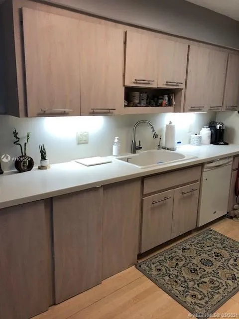 1800 NE 114th St # 1608, Miami FL 33181