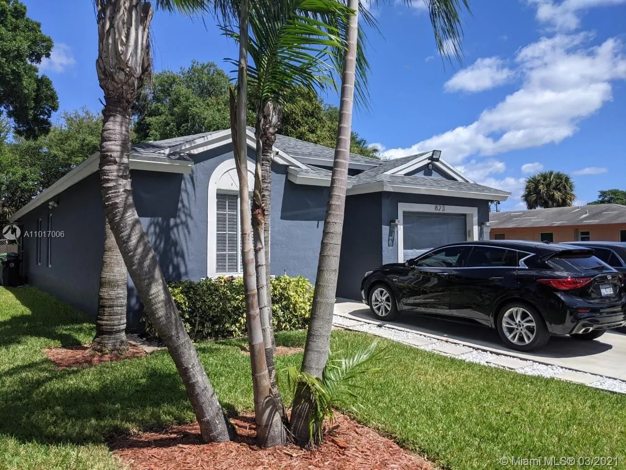 4 bedroom 2 bath for sale at 823 NW 2nd St, Fort Lauderdale FL 33311