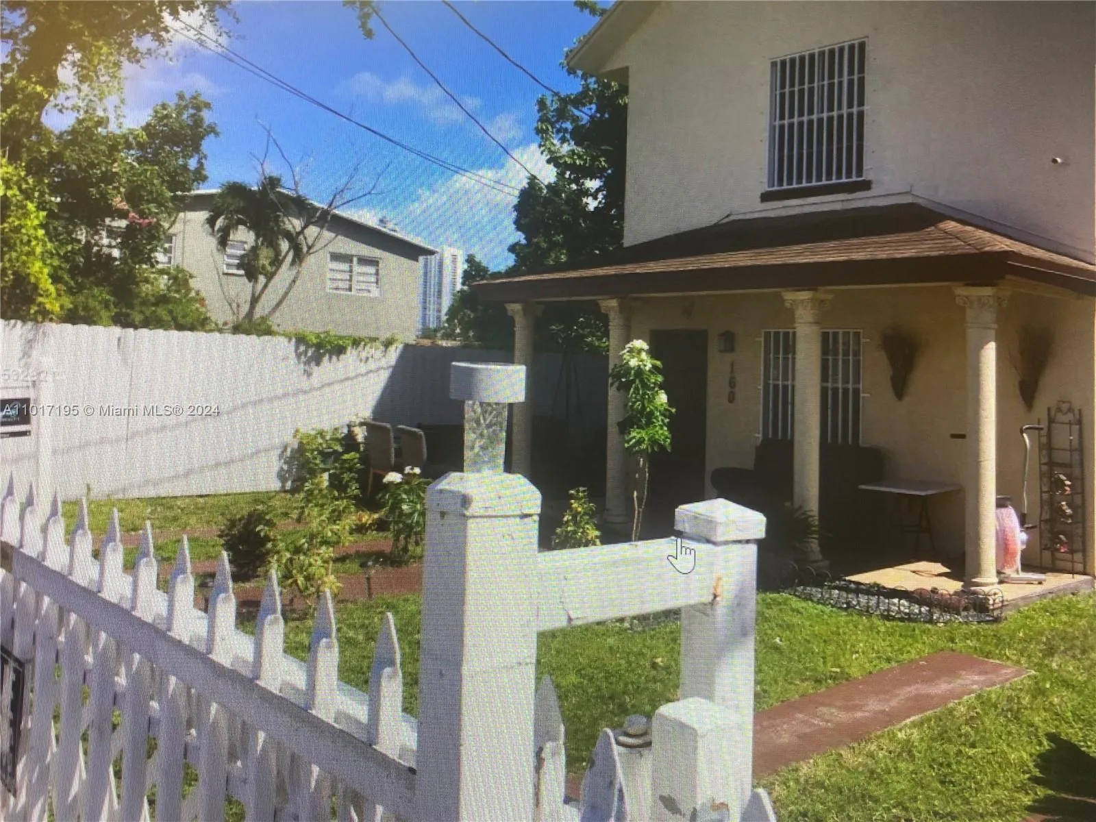 3 bedroom 3 bath for sale at 160 NW 27th St, Miami FL 33127