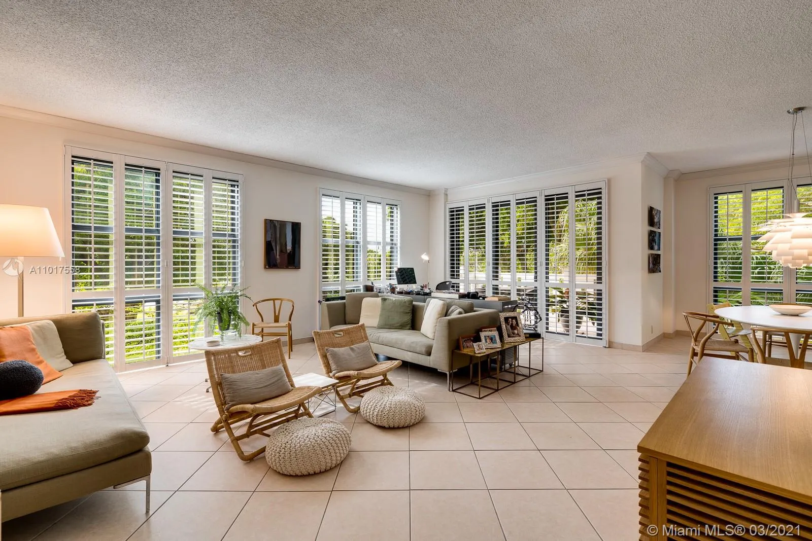 2 bedroom 2 bath for sale at 1121 Crandon Blvd # E101, Key Biscayne FL 33149