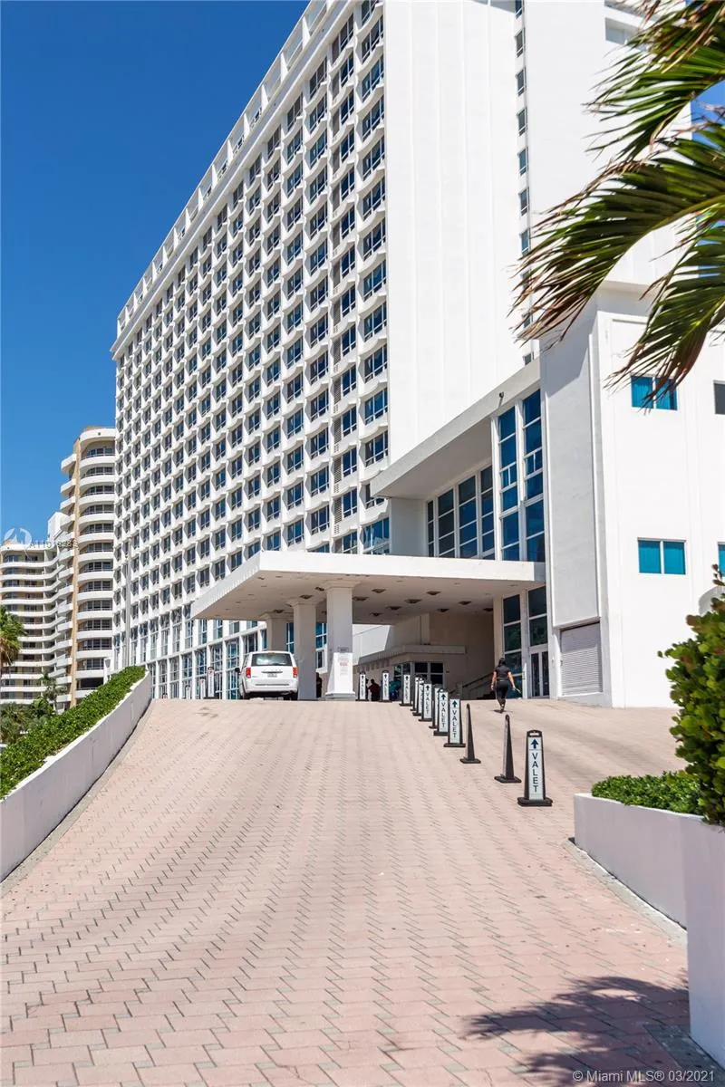5445 Collins Ave # 822, Miami Beach FL 33140