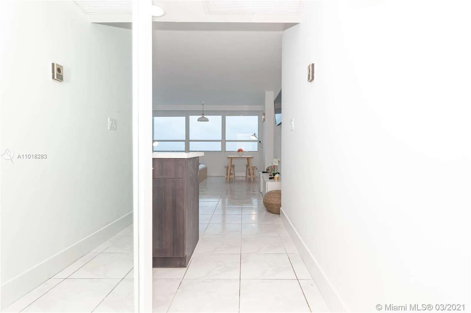 5445 Collins Ave # 822, Miami Beach FL 33140