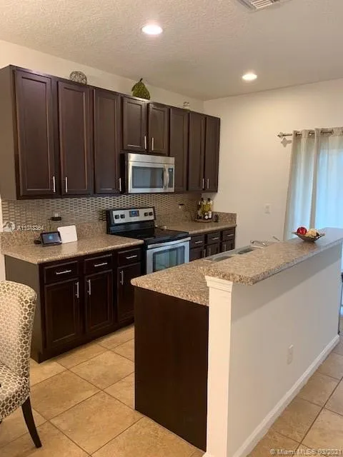 5918 Woodlands Blvd, Tamarac FL 33319