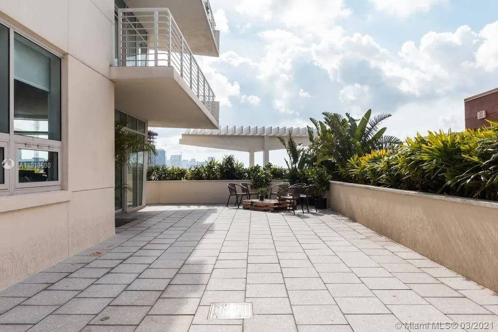 2 bedroom 2 bath for sale at 3250 NE 1st Ave # 515, Miami FL 33137