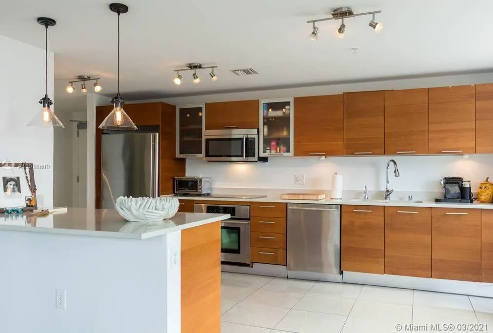 3250 NE 1st Ave # 515, Miami FL 33137